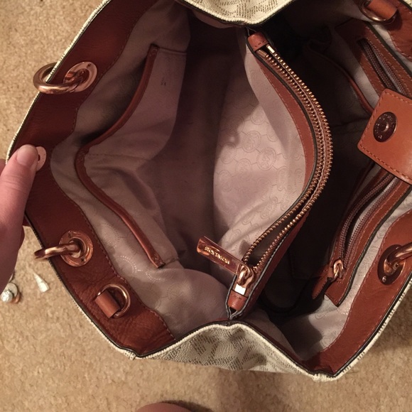 2014 Michael Kors Bag - Picture 6 of 6